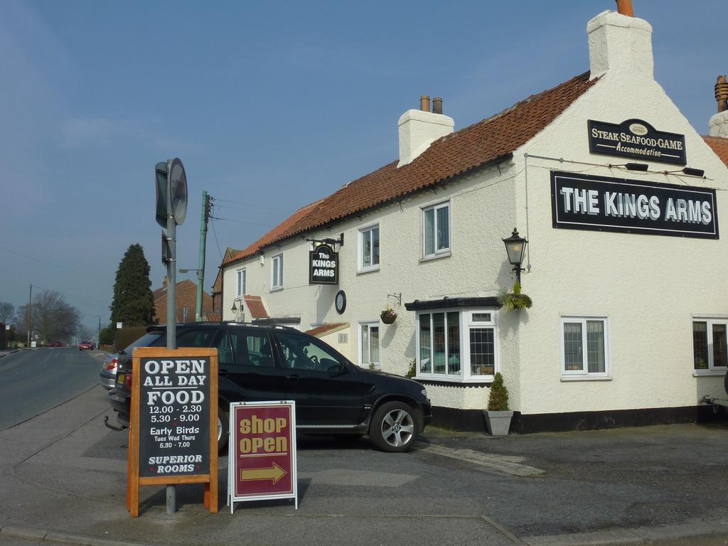 Kings Arms Hotel Thirsk Exterior photo